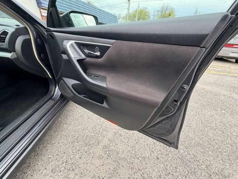 Used 2013 Nissan Altima 2.5 S FWD image 16