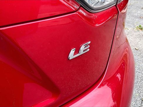 Used 2020 Toyota Corolla LE w/ LE Convenience Package FWD image 10