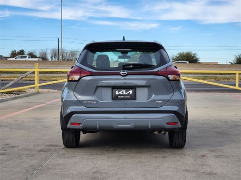 Used 2024 Nissan Kicks SR image 5