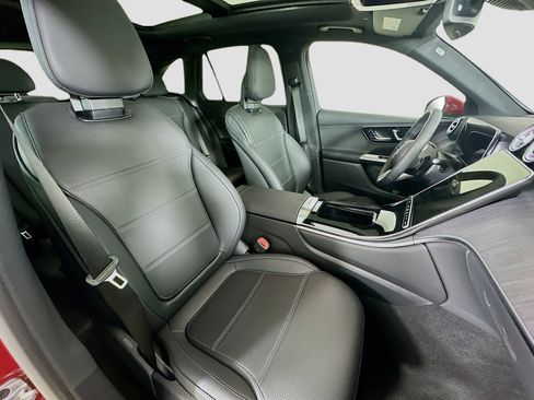 Certified 2026 Mercedes-Benz GLC 300 4MATIC image 35