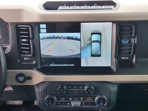 Used 2022 Ford Bronco Wildtrak AWD/4WD image 18