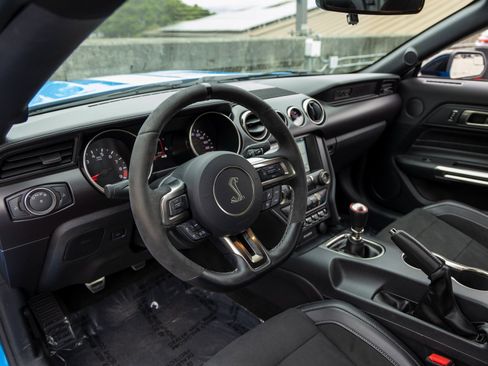 Used 2017 Ford Mustang Shelby GT350 image 4