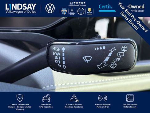 Certified 2022 Volkswagen Taos SEL w/ Panoramic Sunroof Package image 23