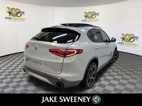 Used 2023 Alfa Romeo Stelvio Ti image 10