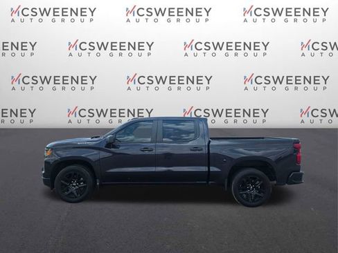 Used 2023 Chevrolet Silverado 1500 Custom RWD image 2