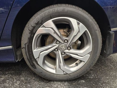 Used 2020 Honda Accord EX image 6