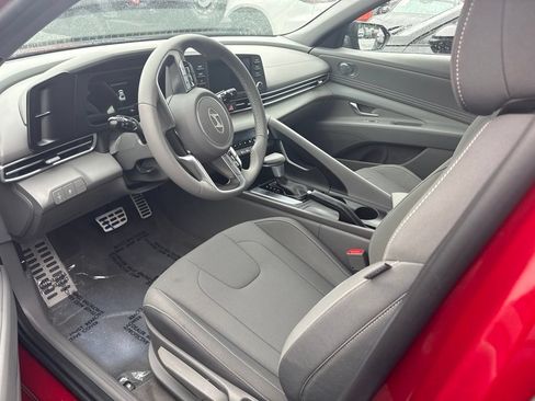 Used 2026 Hyundai Elantra Sport FWD image 3