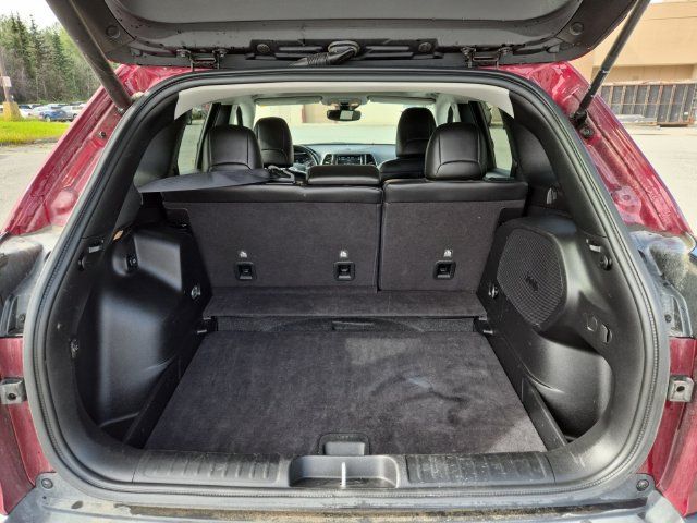 Used 2021 Jeep Cherokee Limited AWD/4WD image 23