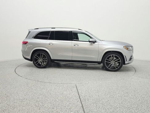 Used 2022 Mercedes-Benz GLS 450 4MATIC image 4