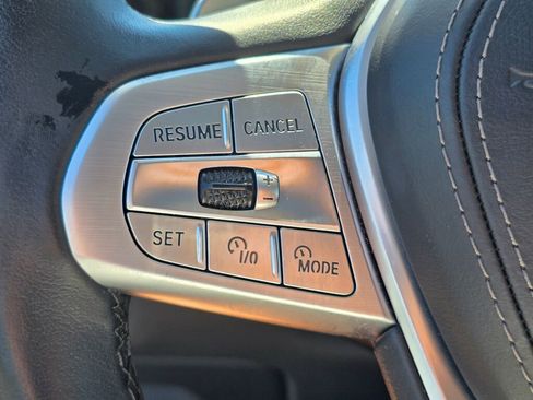 Used 2024 BMW X7 xDrive40i image 29