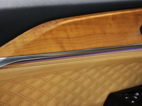 Used 2023 Jeep Grand Cherokee Summit image 42