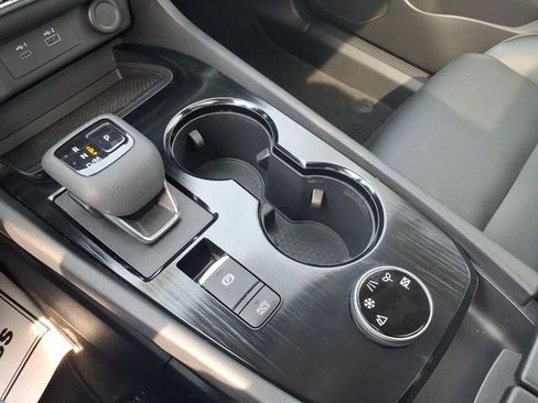 Used 2023 Nissan Rogue SV w/ SV Premium B Package image 25