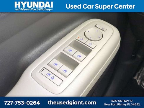 Used 2024 Hyundai Santa Fe SEL FWD image 28