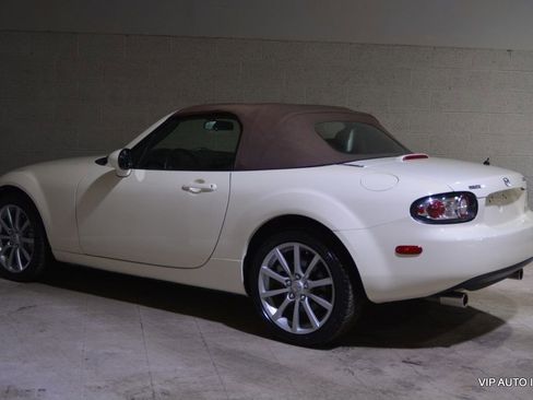 Used 2006 MAZDA MX-5 Miata Grand Touring image 19