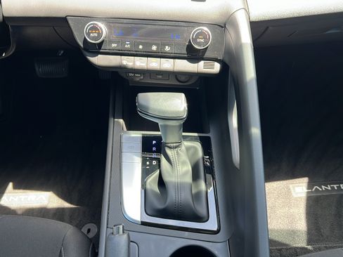 Certified 2023 Hyundai Elantra SEL w/ Cargo Package FWD image 17