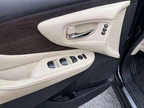 Used 2020 Nissan Murano Platinum w/ Cargo Package FWD image 32