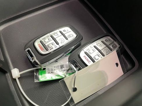 New 2025 Chrysler Voyager LX image 46