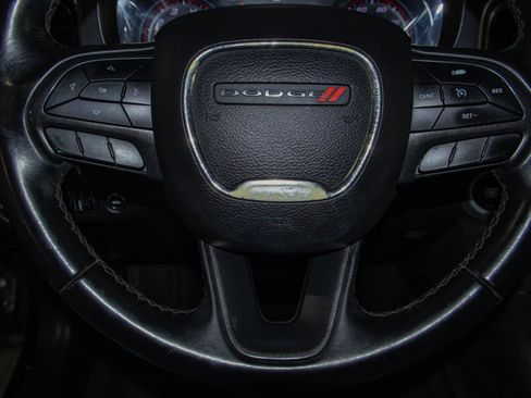 Used 2018 Dodge Charger SXT w/ Blacktop Package image 11