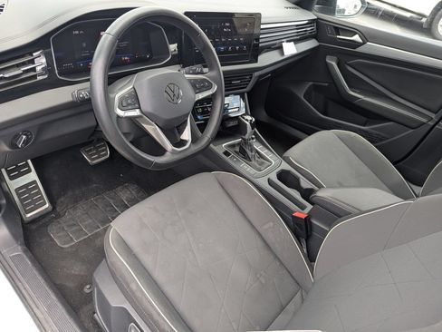 Used 2025 Volkswagen Jetta Sport FWD image 31