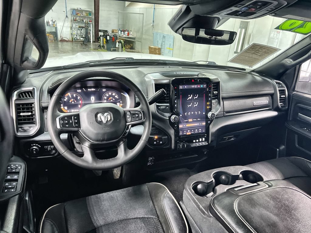 Used 2026 RAM 2500 Laramie AWD/4WD image 19