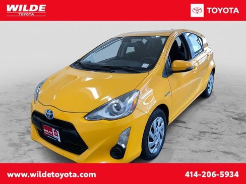 Used 2015 Toyota Prius C Two image 1