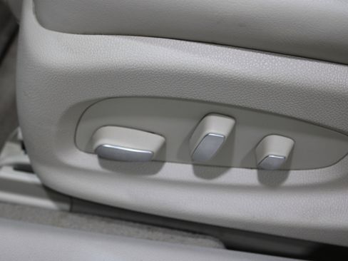 Used 2016 Cadillac XTS Luxury w/ Driver Awareness Package image 5