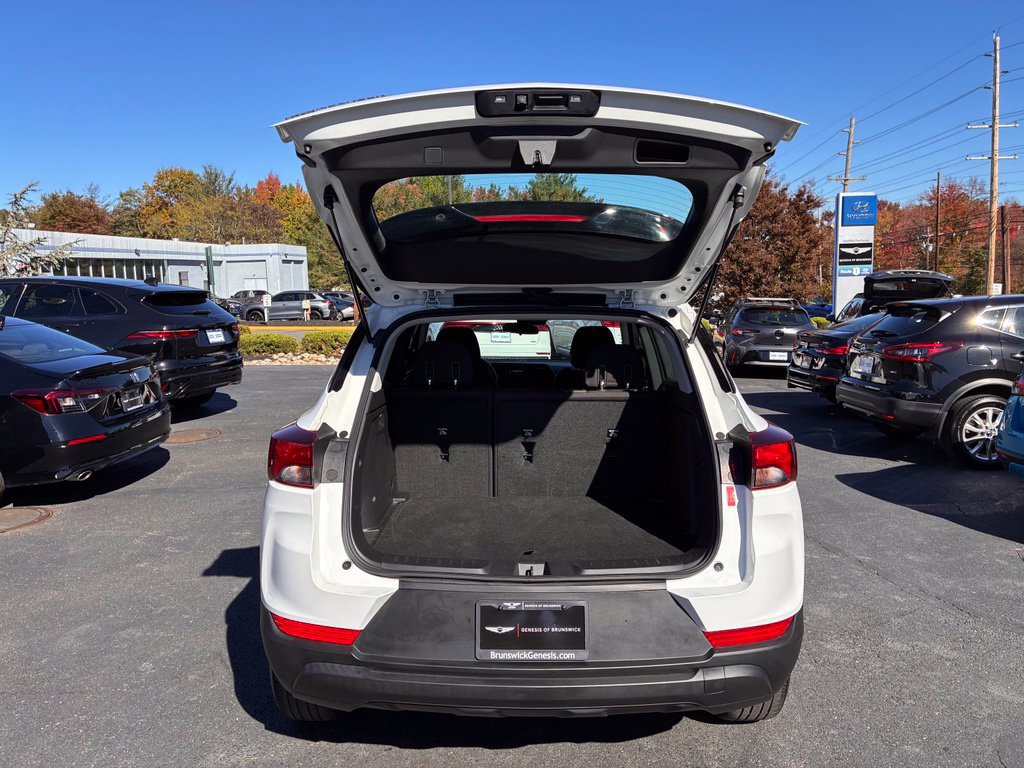 Used 2024 Chevrolet TrailBlazer LS AWD/4WD image 11