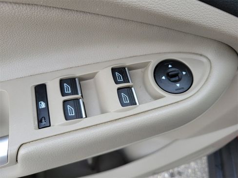 Used 2018 Ford C-MAX SE w/ Equipment Group 201A image 23