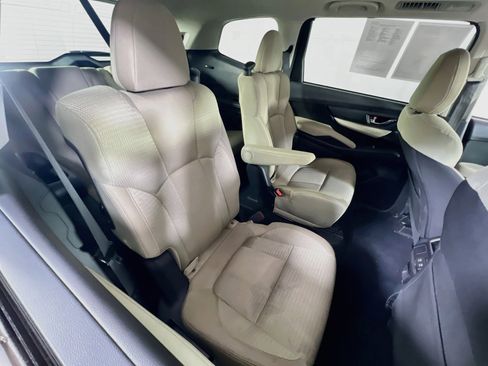 Used 2021 Subaru Ascent Premium w/ Convenience Package image 26