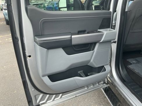 Used 2021 Ford F150 XLT w/ Equipment Group 302A High image 17