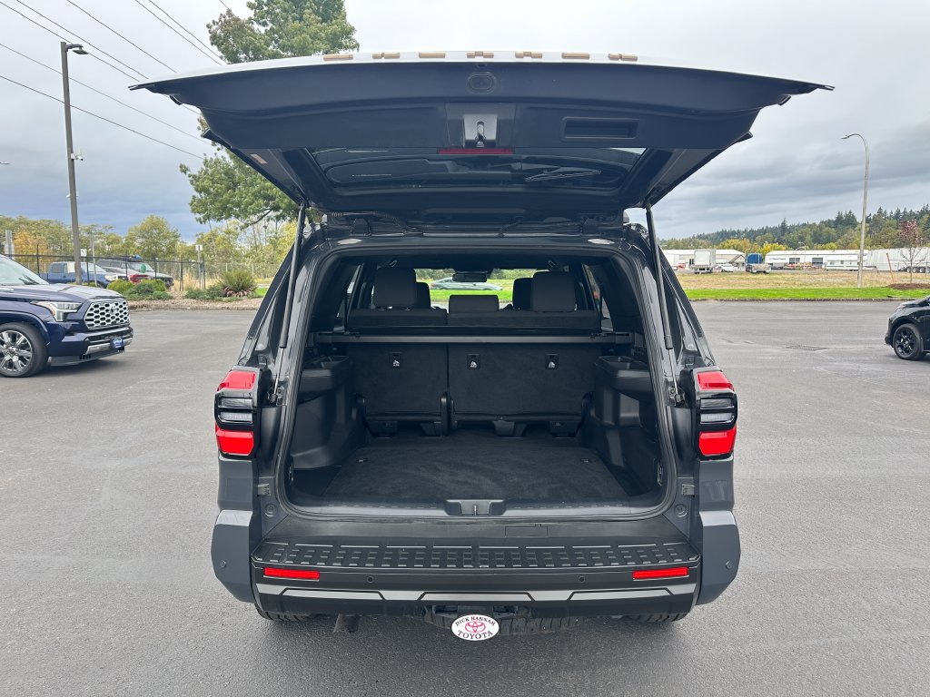 Used 2025 Toyota 4Runner TRD Off-Road AWD/4WD image 11
