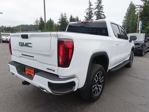 Certified 2025 GMC Sierra 1500 AT4 w/ AT4 Premium Package AWD/4WD image 9