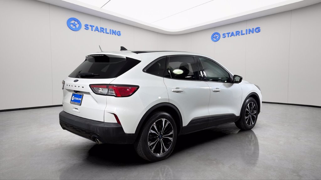 Used 2022 Ford Escape SE w/ SE Sport Appearance Package FWD image 9