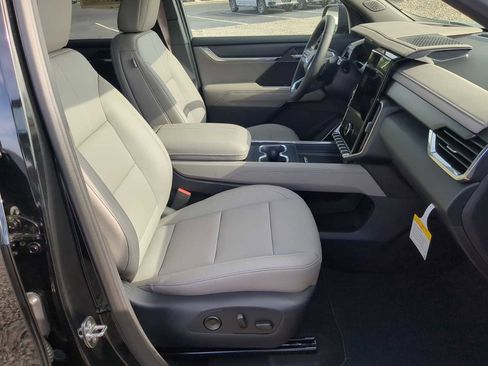 New 2026 GMC Acadia Elevation w/ Black Edition FWD image 29