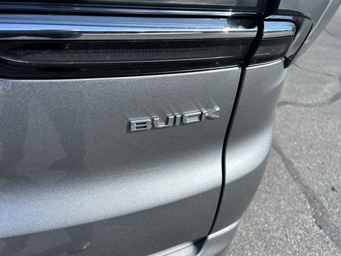 New 2026 Buick Enclave Avenir w/ Super Cruise Package AWD/4WD image 9