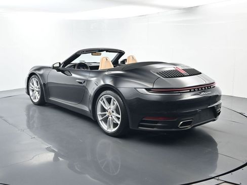 Certified 2022 Porsche 911 Carrera image 3