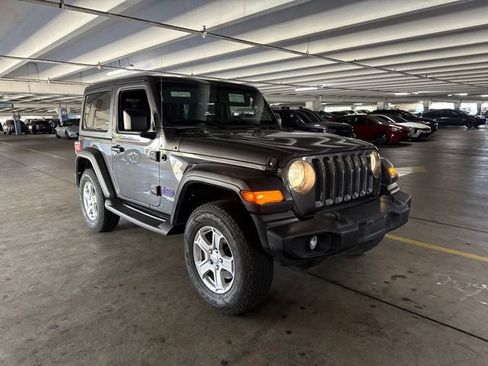 Used 2020 Jeep Wrangler Sport AWD/4WD image 2