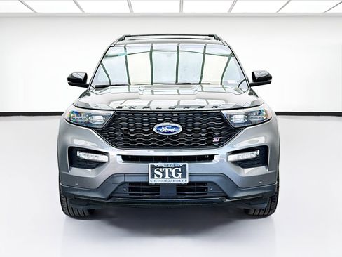 Used 2022 Ford Explorer ST w/ Equipment Group 401A RWD image 2