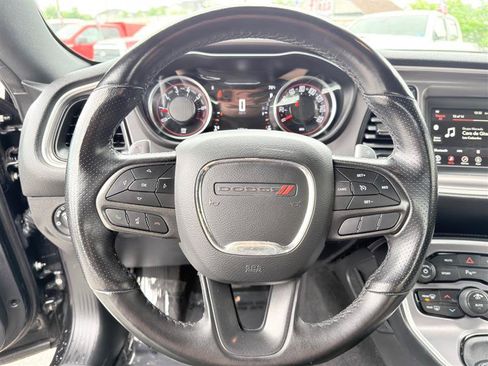 Used 2022 Dodge Challenger GT AWD/4WD image 13