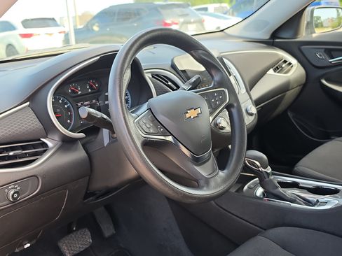 Used 2024 Chevrolet Malibu LT FWD image 14