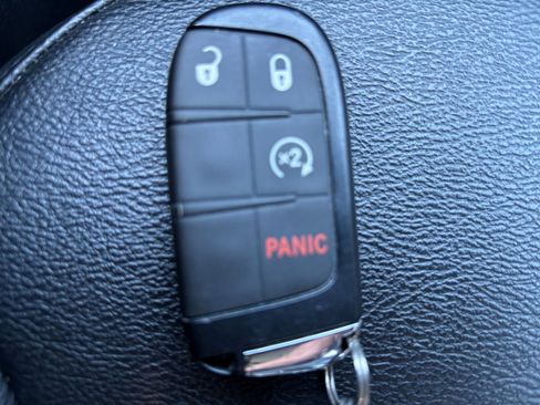 Used 2025 Jeep Compass Limited AWD/4WD image 27