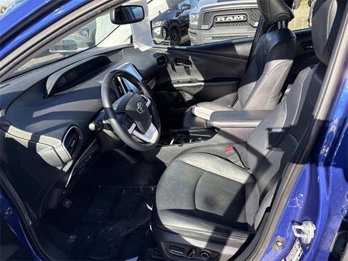 Used 2018 Toyota Prius Three image 14