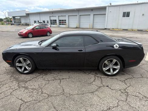 Used 2015 Dodge Challenger SXT w/ Super Sport Group (SS/T) RWD image 1