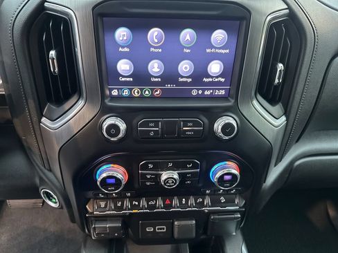 Used 2023 GMC Sierra 2500 Denali w/ Denali Ultimate Package AWD/4WD image 26