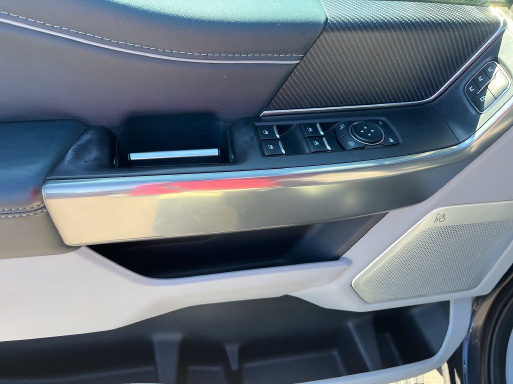 Used 2022 Ford F150 Limited RWD image 11
