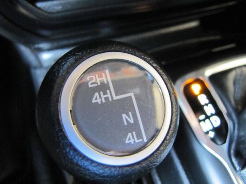 Used 2021 Jeep Gladiator Sport AWD/4WD image 50