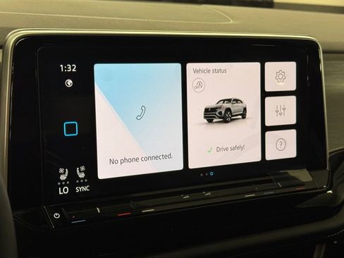 New 2026 Volkswagen Atlas Cross Sport SE image 27