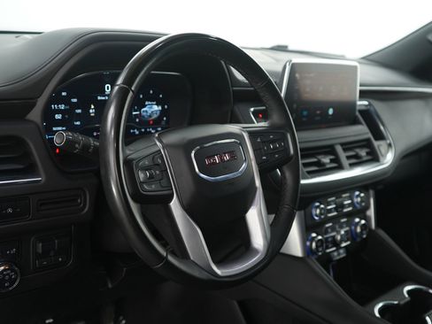 Used 2023 GMC Yukon XL SLE image 22