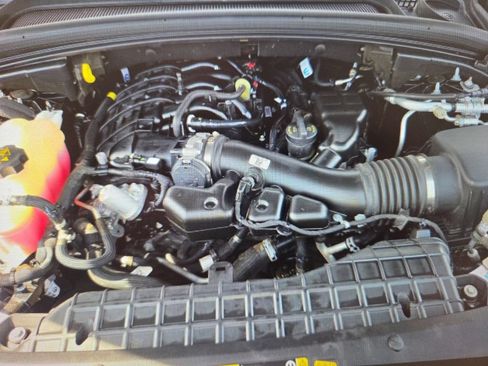 Used 2023 Jeep Grand Cherokee Altitude AWD/4WD image 20