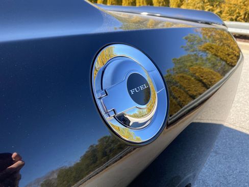 Used 2019 Dodge Challenger R/T image 40